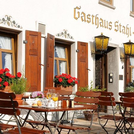 Gasthaus Weingut Stahl Oberwesel Exterior photo